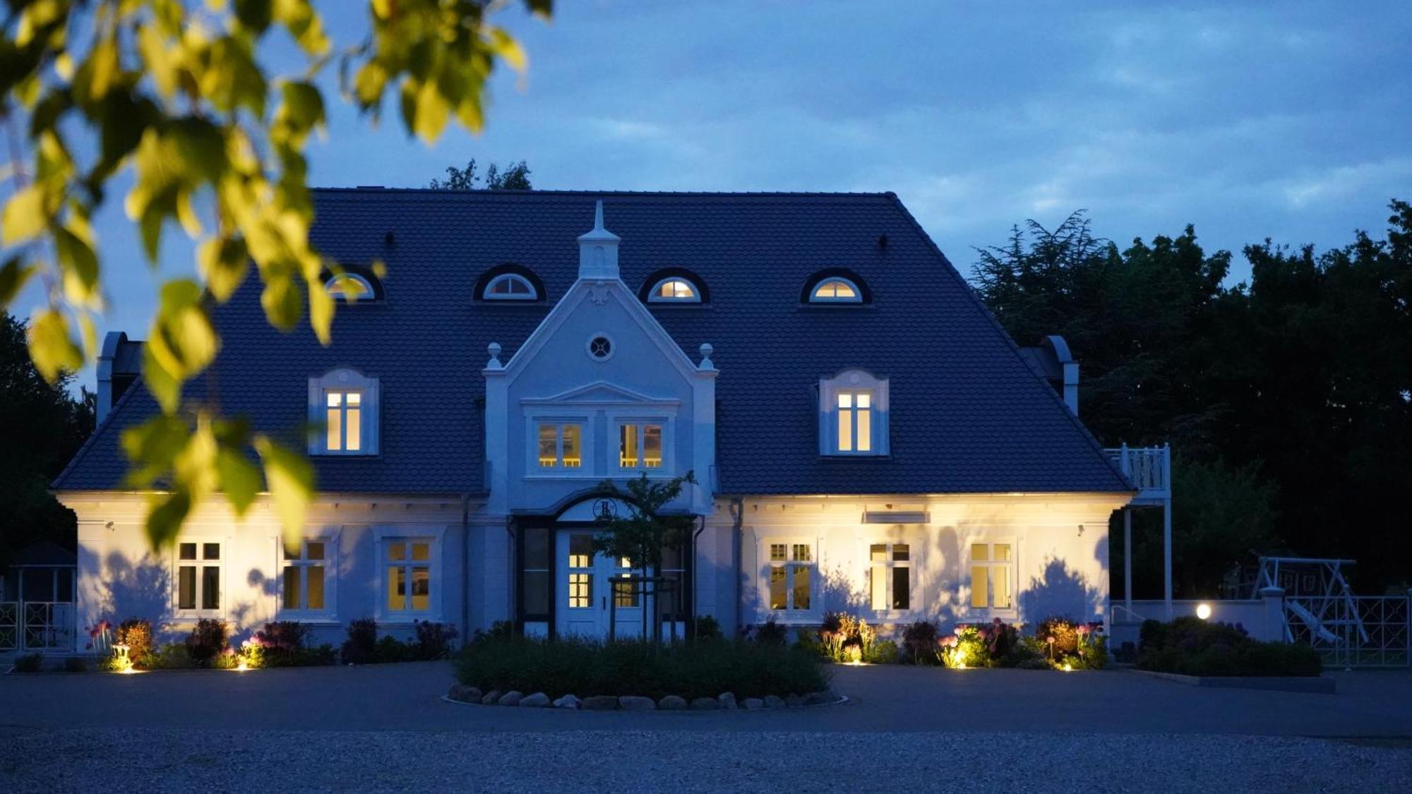 Landhaus Luetjenhof Hotell Großenbrode Eksteriør bilde